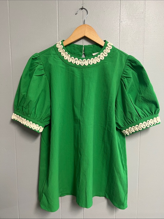 JODIFL Tops - NWT Jodifl Blouse Large Short Sleeve Green New with Tags! Super Cute!